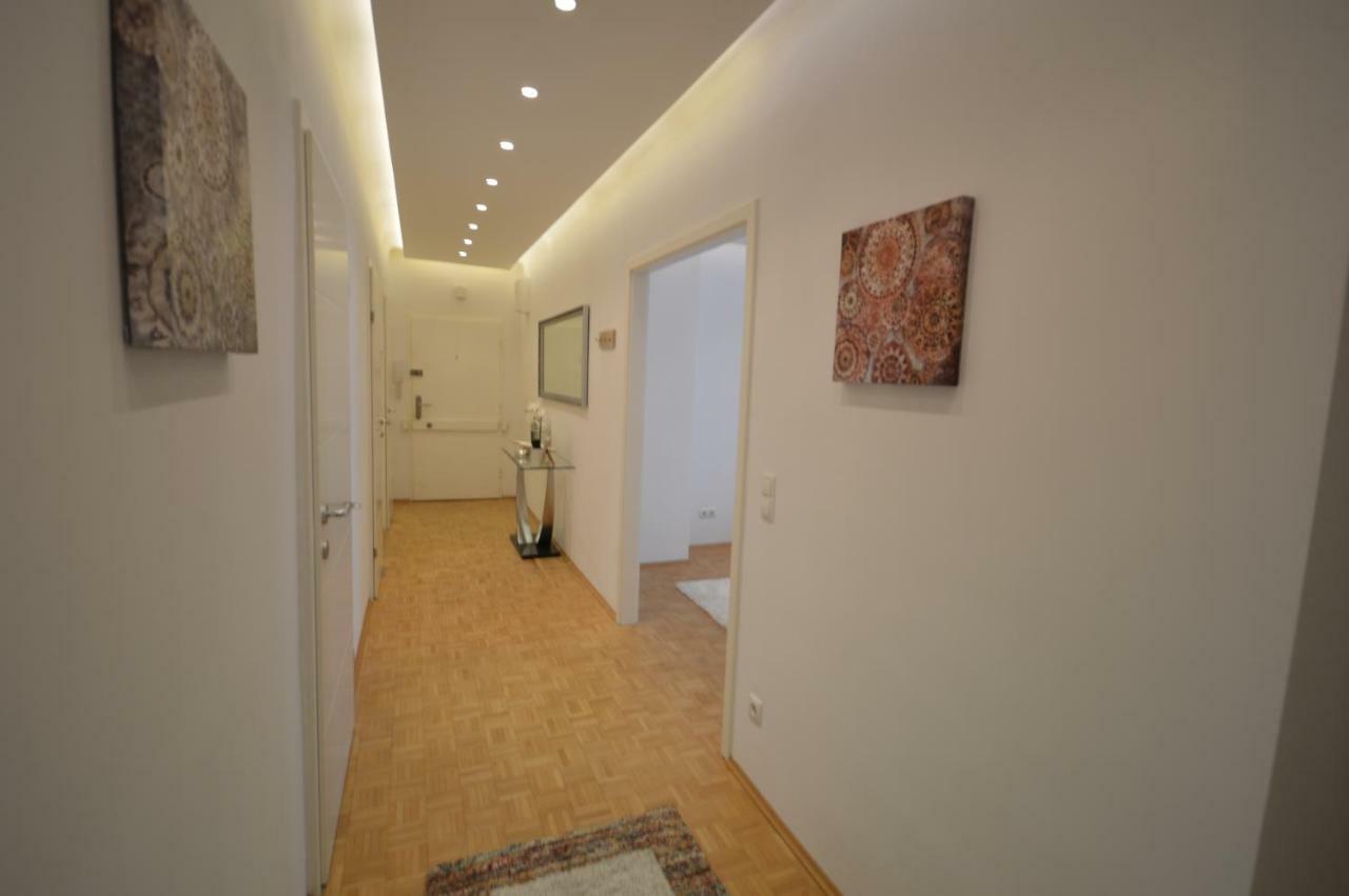 On Stephansplatz Apartment